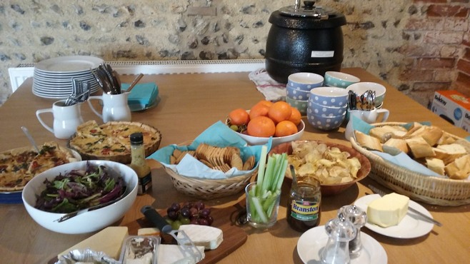 Happy Eating - Dining